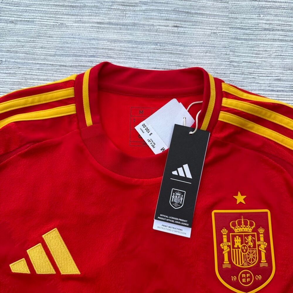 Adidas Spain National Team #17 Williams Jr Soccer Jersey Red NWT Size Medium - Picture 2 of 8